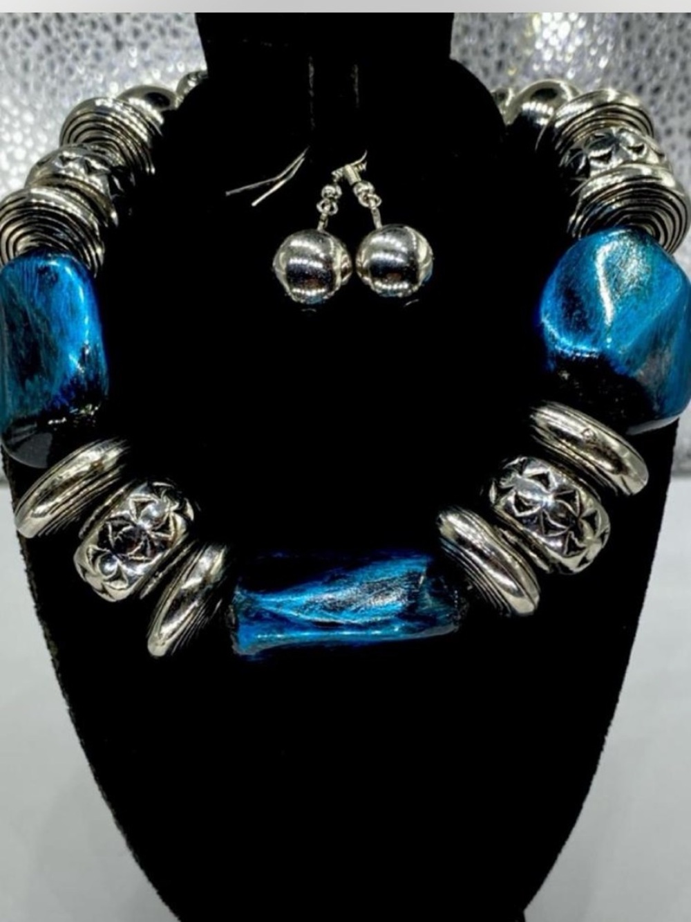Statement *** Cobalt Blue “ Silverwear * ChunKeey Beaded Necklace * / Earrings